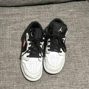 pink/black and grey jordan lows 🩷🖤